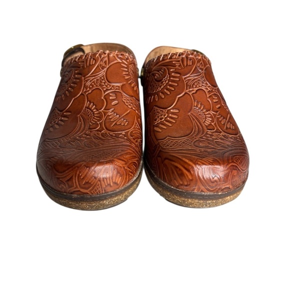 Brioso the Robson Tooled Leather Clogs Women's Size 7 - Picture 6 of 12